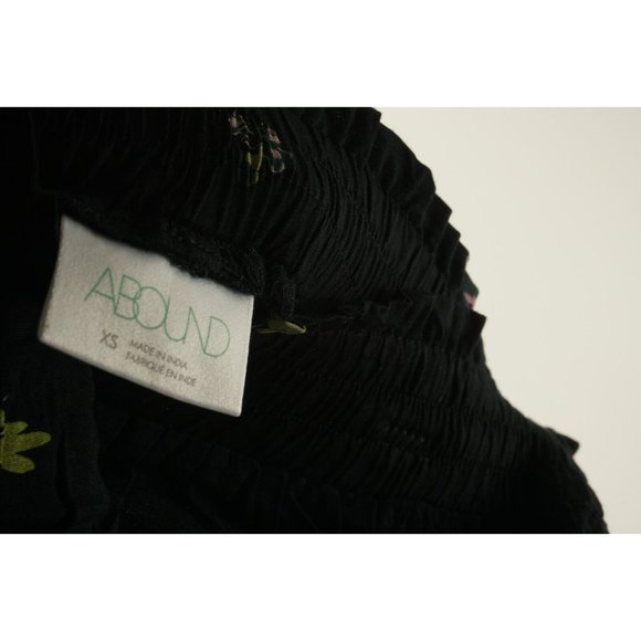 New ABOUND Women's XS Black Crepe Floral Lightweight Stretch High Waist  Shorts - Picture 5 of 7